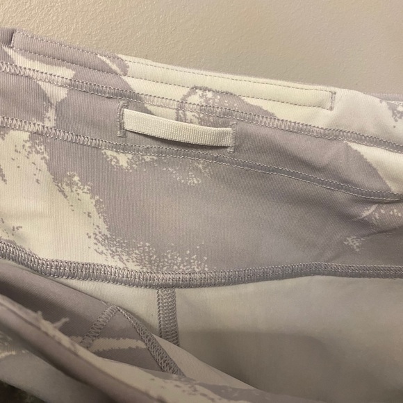 New Lululemon Leggings - Picture 5 of 7